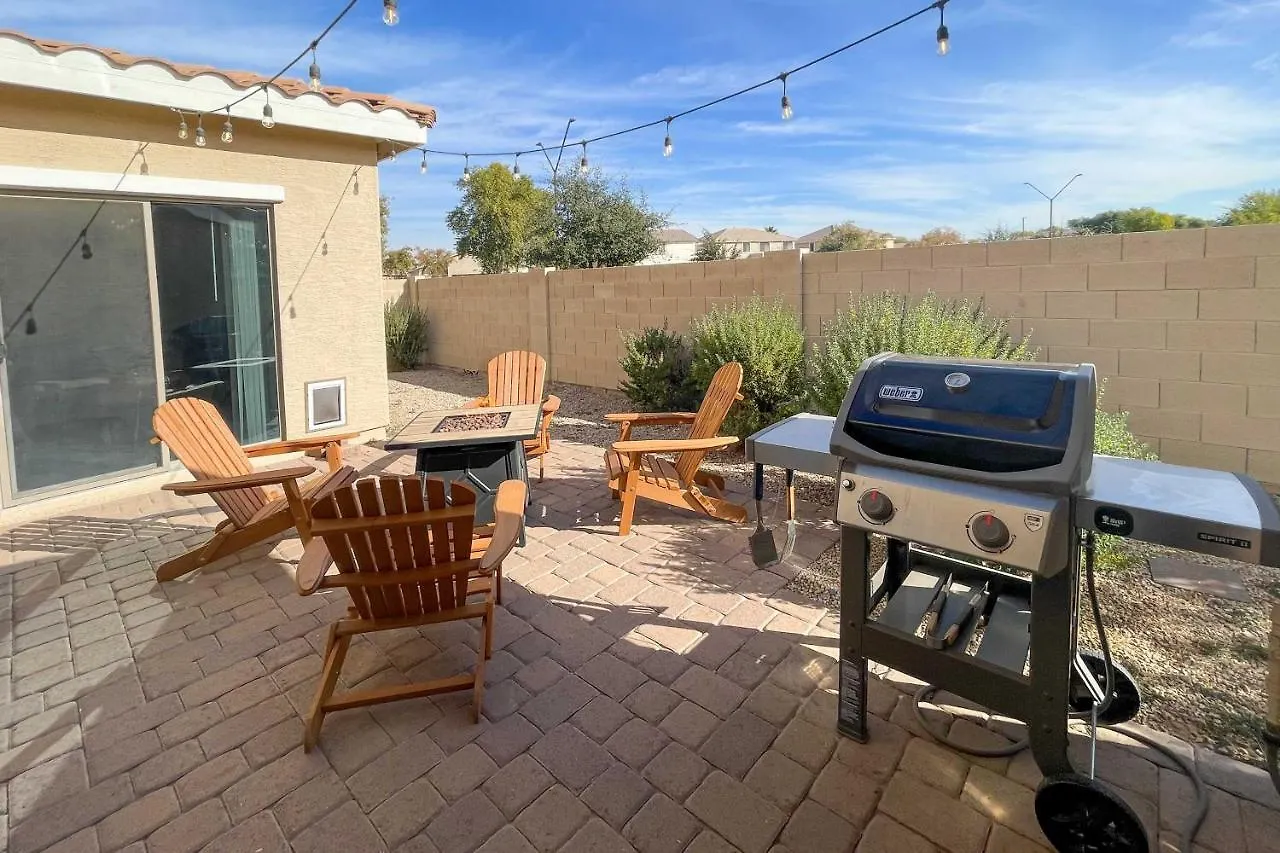Holiday home Goodyear Escape With Grill Community Pool Access! Villa